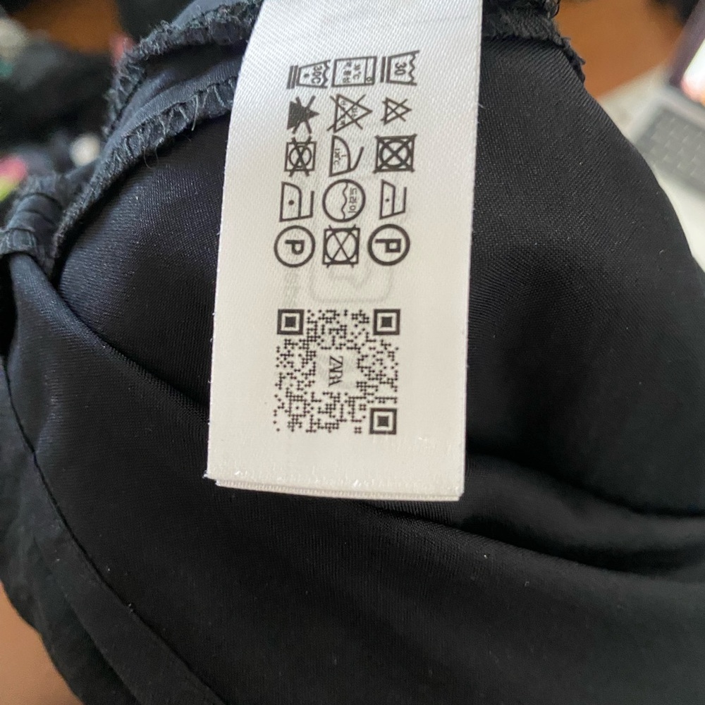 Zara Black Bubble Skirt - Picture 8 of 8